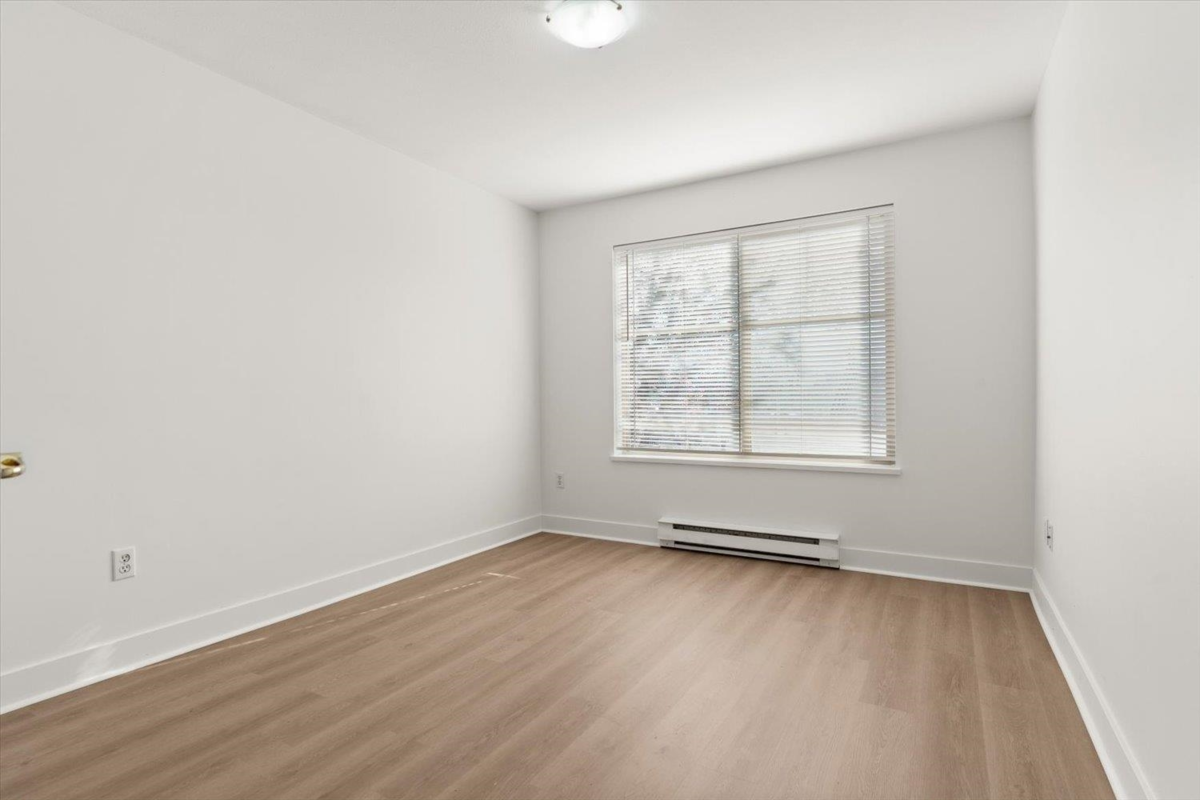 Powder Room Photo of 109 45555 Yale Road, Chilliwack, BC