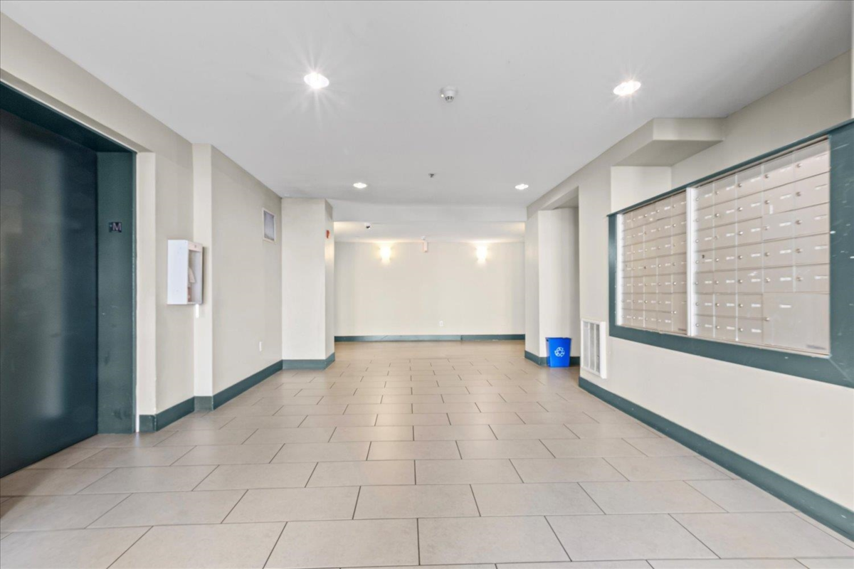 Staircase Photo of 109 45555 Yale Road, Chilliwack, BC