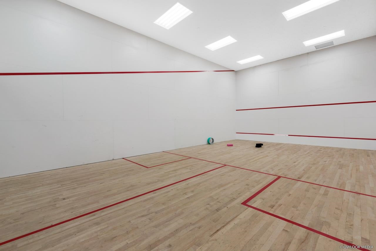 Backyard Photo of 1708 6971 Elmbridge Way, Richmond, BC