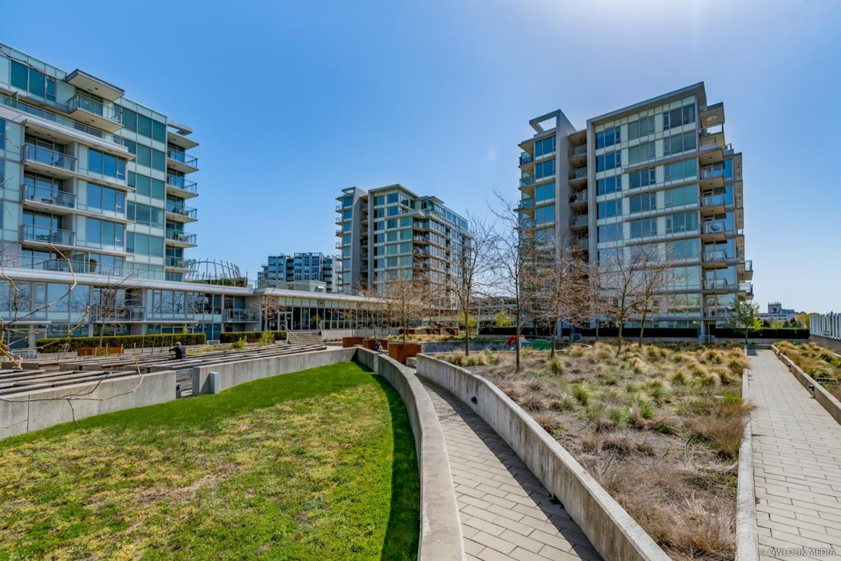 Basement Recreation Room Photo of 1708 6971 Elmbridge Way, Richmond, BC