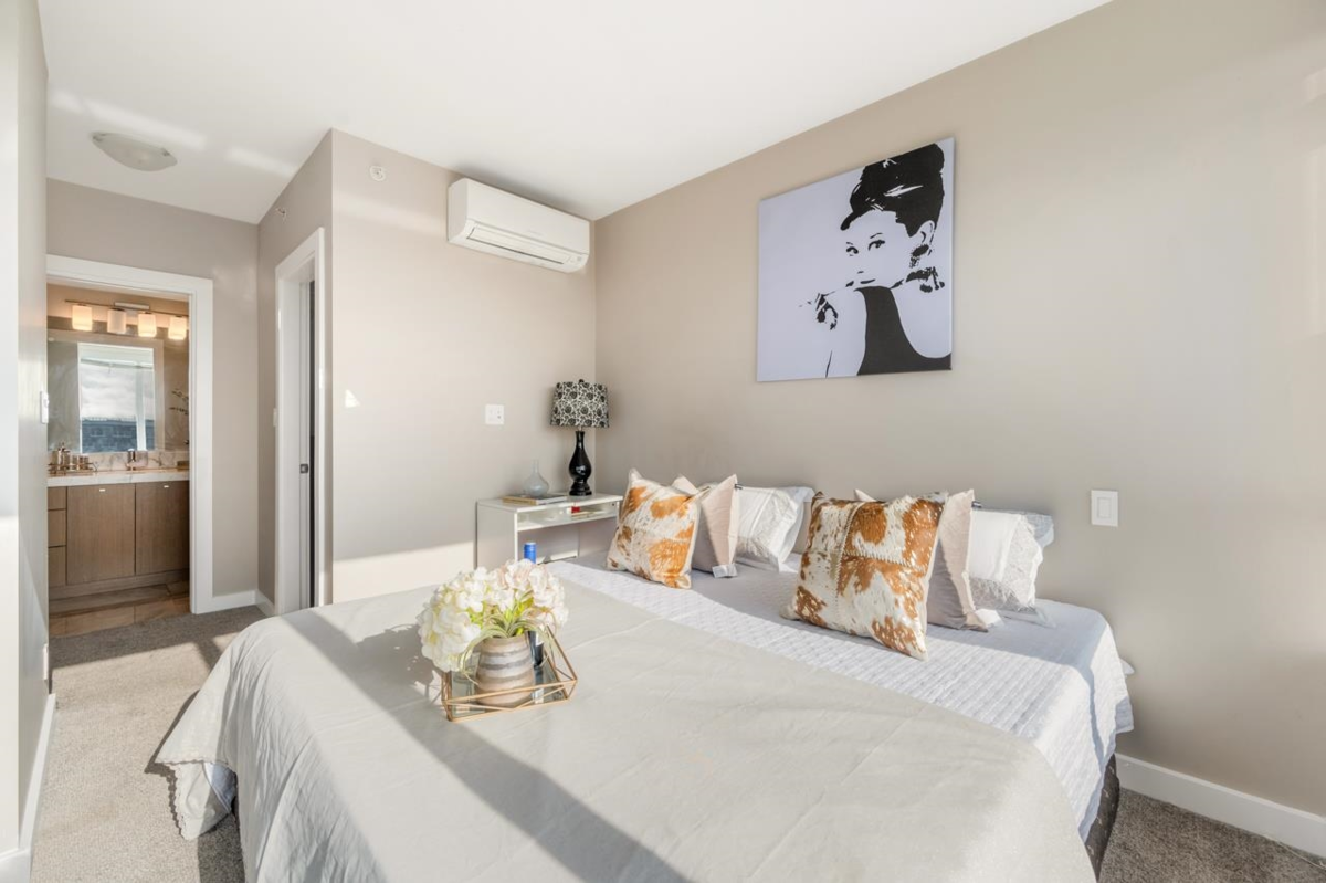 Bedroom 3 Photo of 1708 6971 Elmbridge Way, Richmond, BC