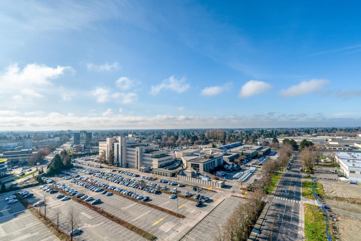 Entry Foyer Photo of 1708 6971 Elmbridge Way, Richmond, BC