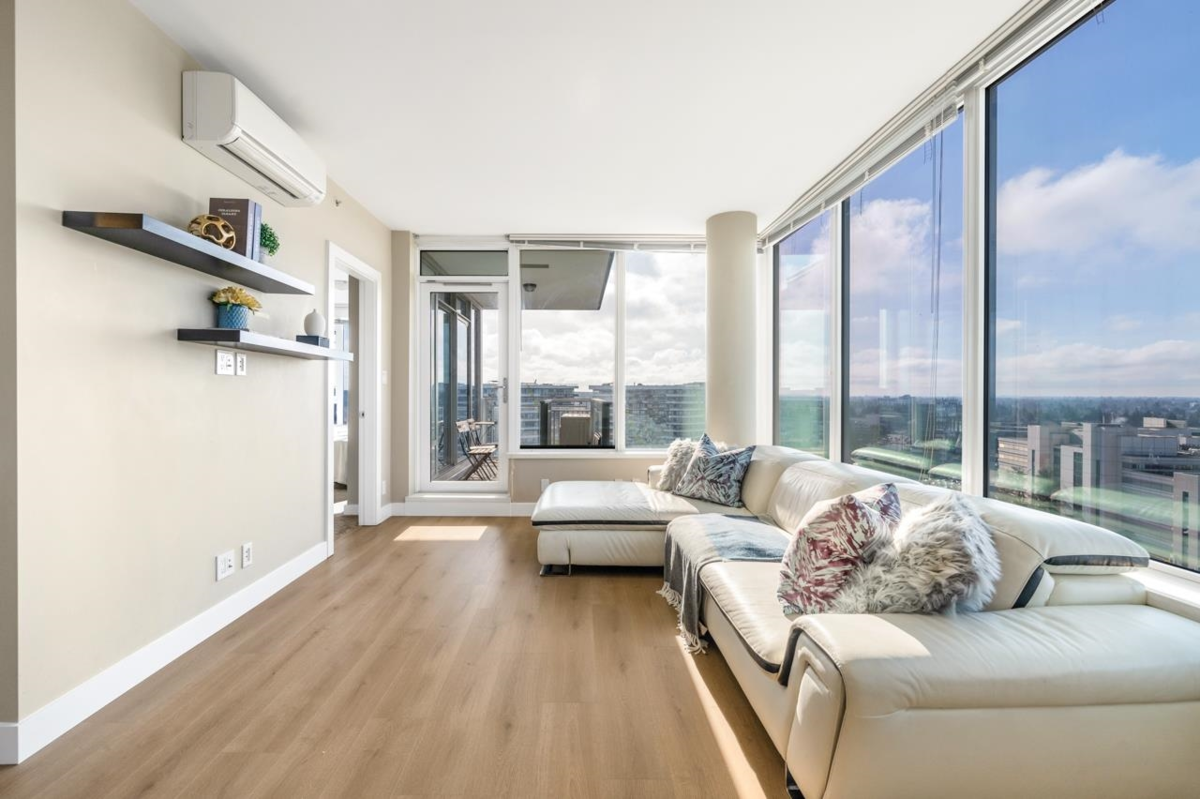 Guest Bathroom Photo of 1708 6971 Elmbridge Way, Richmond, BC