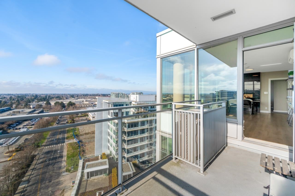 Staircase Photo of 1708 6971 Elmbridge Way, Richmond, BC