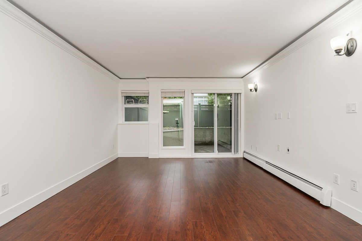 Breakfast Nook Photo of 8 1850 E Southmere Crescent, Surrey, BC