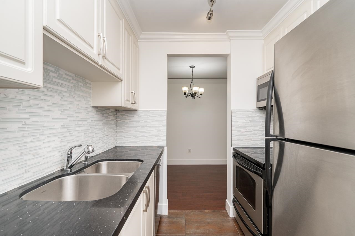 Family Room Photo of 8 1850 E Southmere Crescent, Surrey, BC