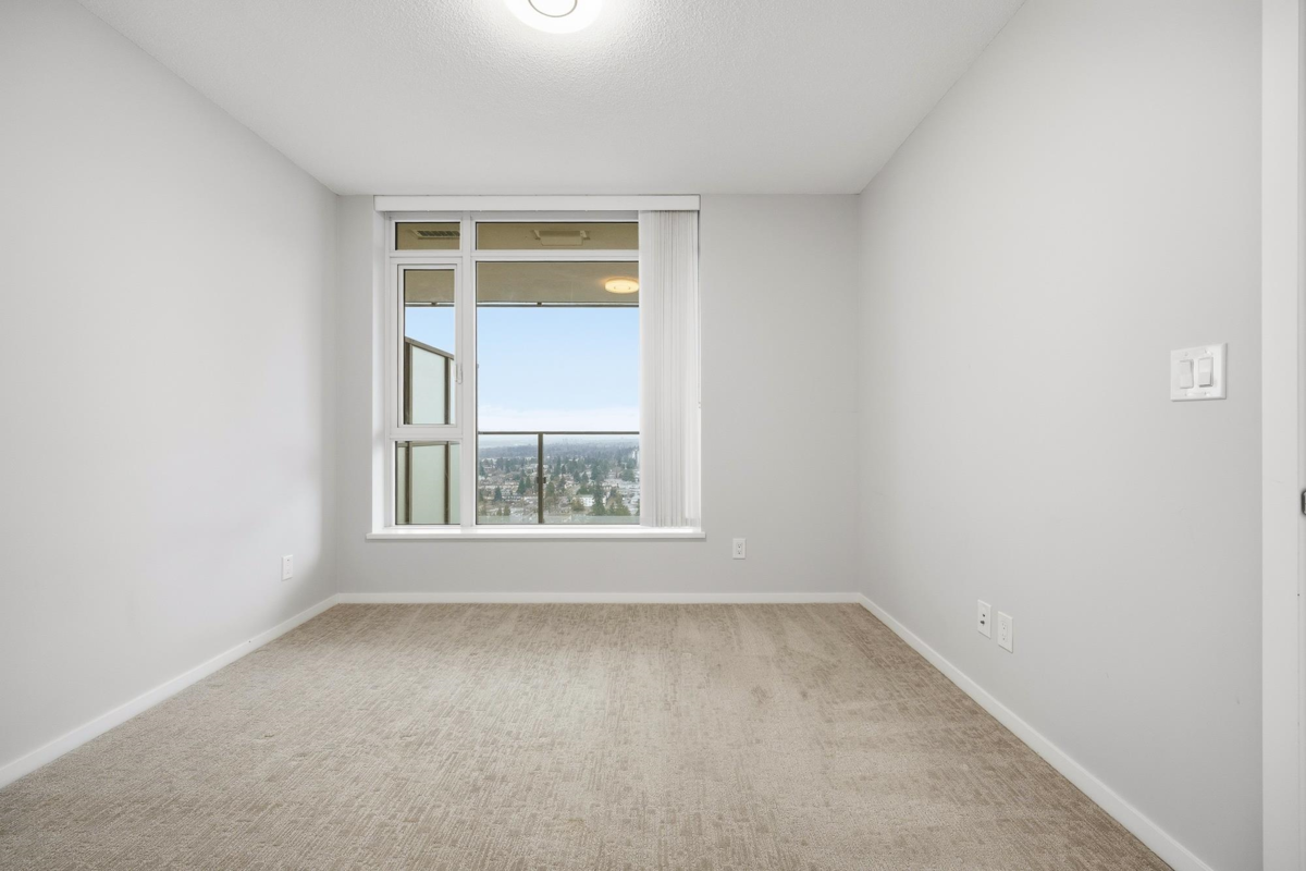 Primary Bathroom Photo of 2803 6700 Dunblane Avenue, Burnaby, BC