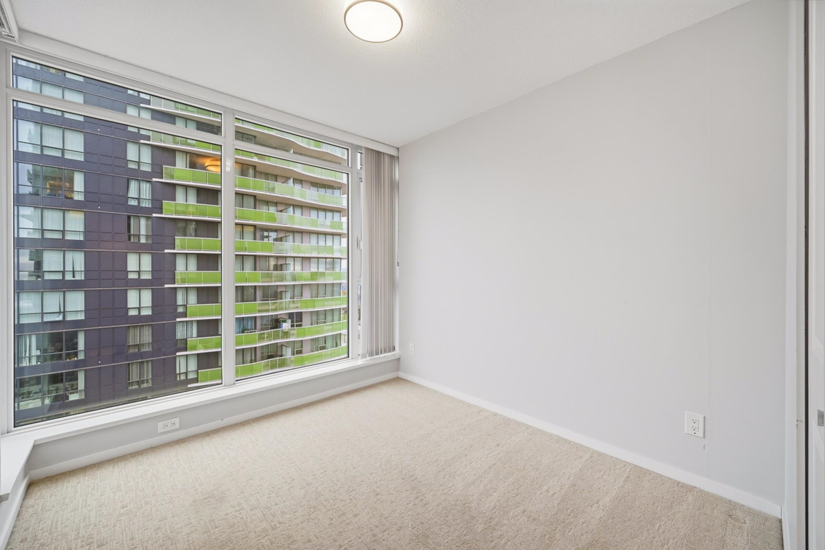 Swimming Pool Photo of 2803 6700 Dunblane Avenue, Burnaby, BC