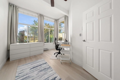 Entry Foyer Photo of 101 2408 Haywood Avenue, West Vancouver, BC