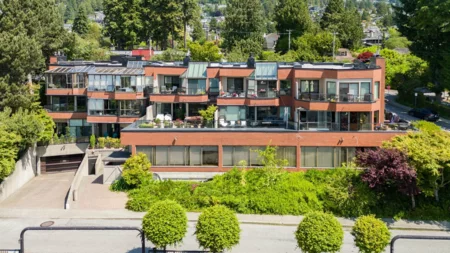 Street View Photo of 101 2408 Haywood Avenue, West Vancouver, BC
