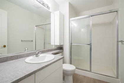 Kitchen Photo of 125 13911 70 Avenue, Surrey, BC