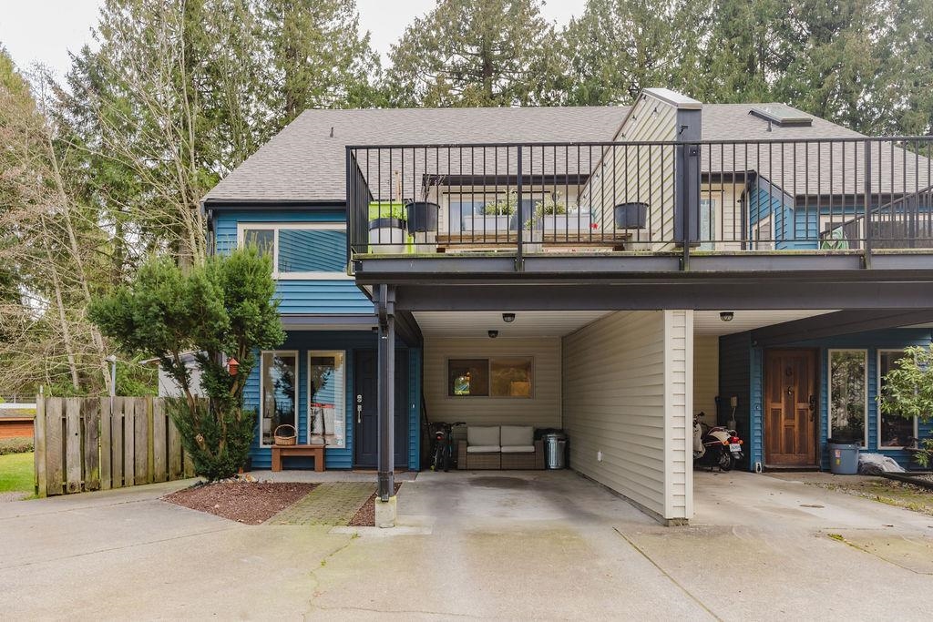 Exterior Front Photo of 5 623 Farnham Road, Gibsons, BC