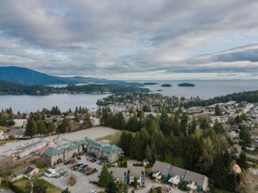 Fitness Center Photo Near 5 623 Farnham Road, Gibsons, BC