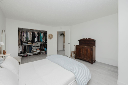Garage Interior Photo of 5 623 Farnham Road, Gibsons, BC