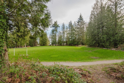 Garden / Landscaping Photo of 5 623 Farnham Road, Gibsons, BC