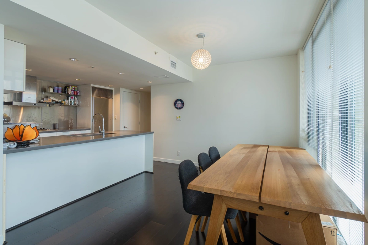 Loft / Bonus Room Photo of 1601 788 Richards Street, Vancouver, BC