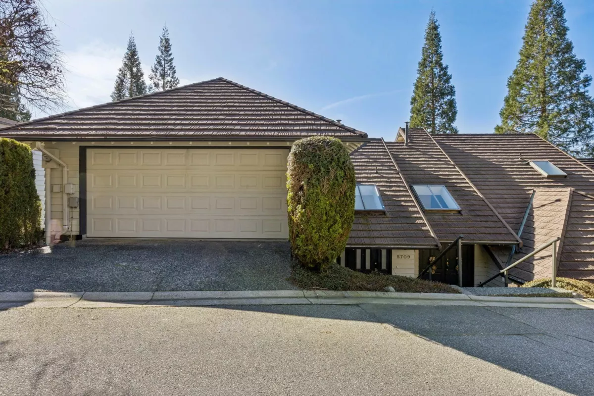 Outdoor Patio Photo of 5709 Owl Court, North Vancouver, BC