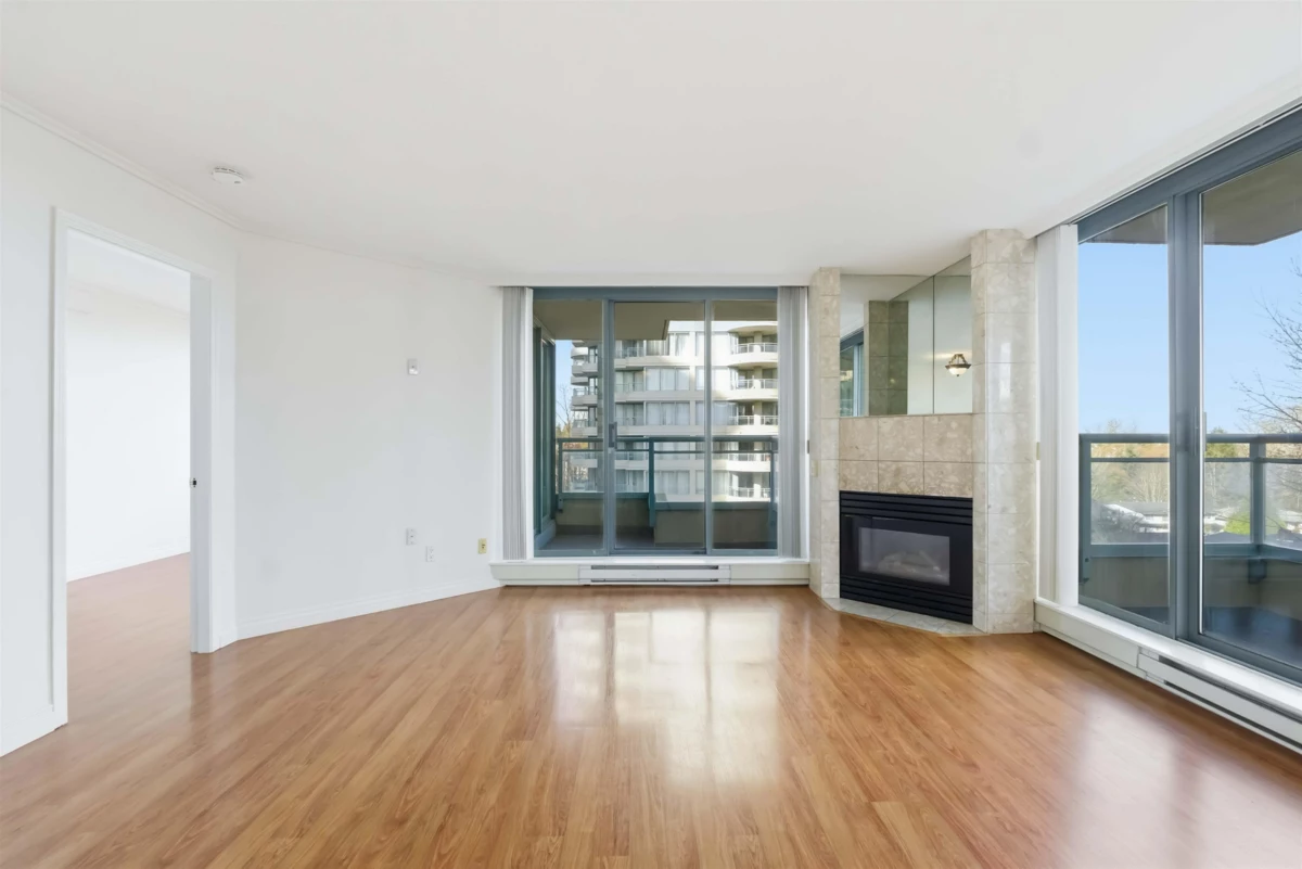 Breakfast Nook Photo of 505 13383 108 Ave Avenue, Surrey, BC