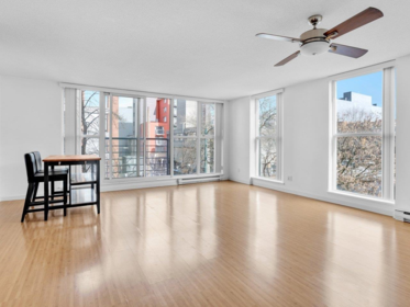 Breakfast Nook Photo of 311 168 Powell Street, Vancouver, BC