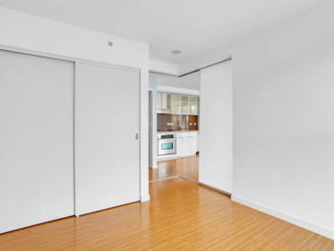 Hallway Photo of 311 168 Powell Street, Vancouver, BC