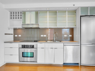 Laundry Room Photo of 311 168 Powell Street, Vancouver, BC