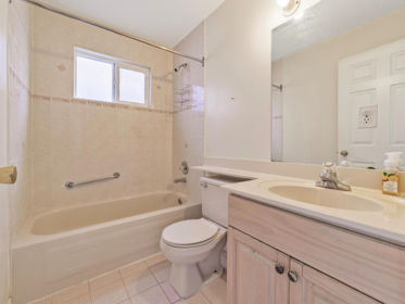 Primary Bedroom Photo of 7191 Fraser Street, Vancouver, BC