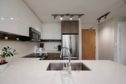 Kitchen Photo of 1006 958 Ridgeway Avenue, Coquitlam, BC