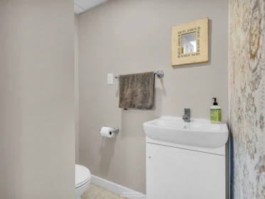 Hot Tub / Spa Photo of 999 53a Street, Delta, BC