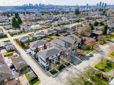 Backyard Photo of 3 6692 Napier Street, Burnaby, BC