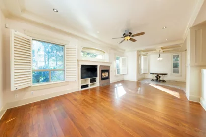 Basement Recreation Room Photo of 2080 136 Street, Surrey, BC