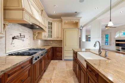 Breakfast Nook Photo of 2080 136 Street, Surrey, BC