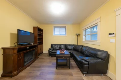 Hot Tub / Spa Photo of 2080 136 Street, Surrey, BC