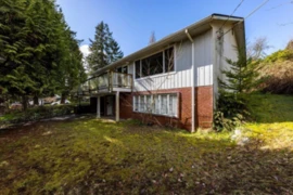 981 Friar Crescent, North Vancouver, BC