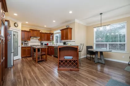 Breakfast Nook Photo of 21118 123 Avenue, Maple Ridge, BC