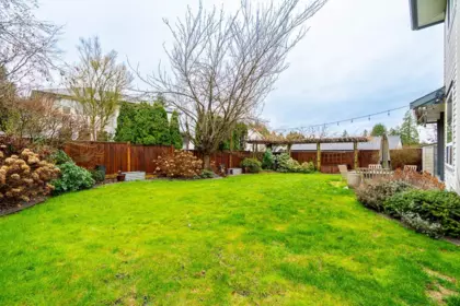 Hot Tub / Spa Photo of 21118 123 Avenue, Maple Ridge, BC
