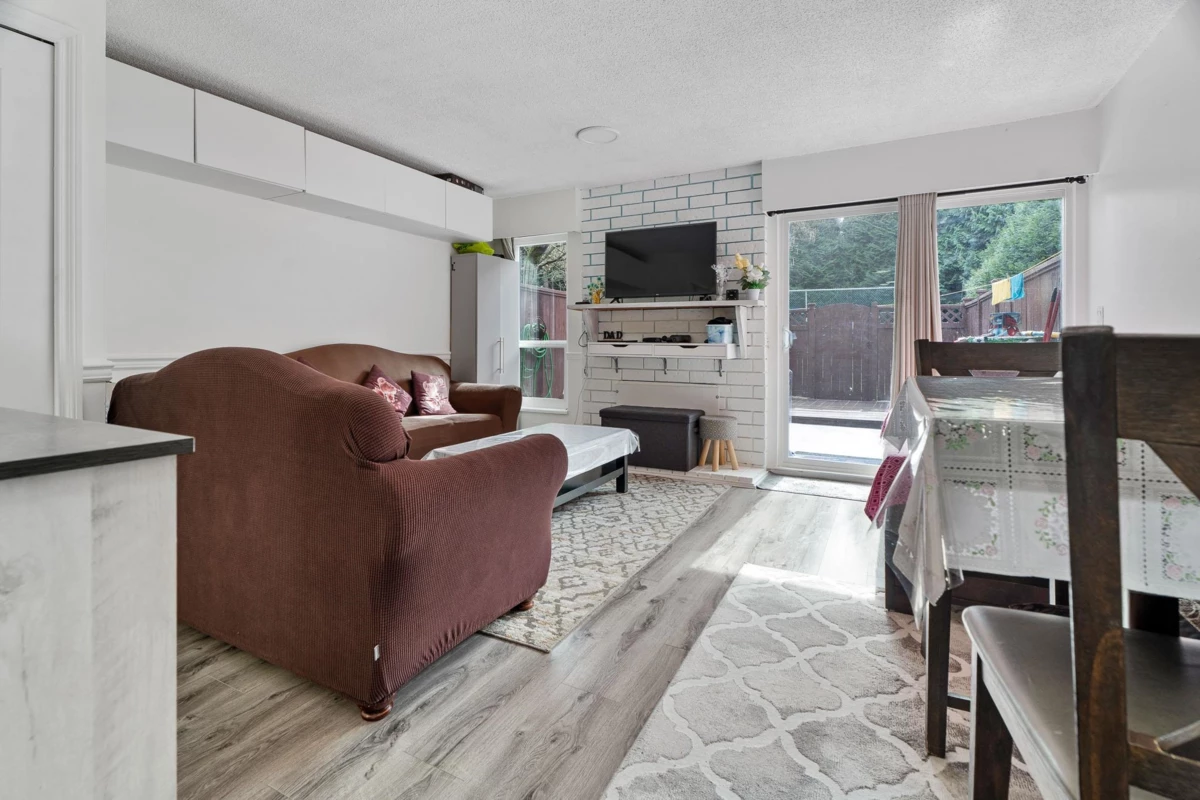 Living Room Photo of 237 7447 140 Street, Surrey, BC