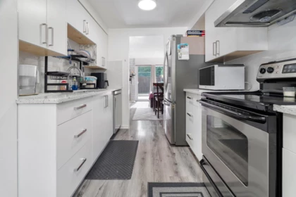 Kitchen Photo of 237 7447 140 Street, Surrey, BC