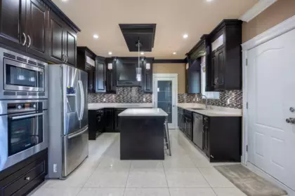 Primary Bathroom Photo of 7851 Canada Way, Burnaby, BC