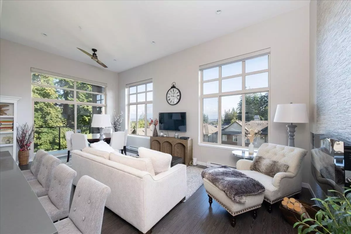 Dining Area Photo of 507 2855 156 Street, Surrey, BC