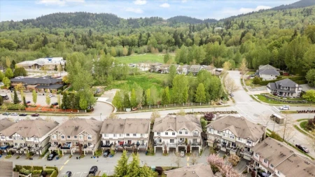 Outdoor Patio Photo of 41 4401 Blauson Boulevard, Abbotsford, BC