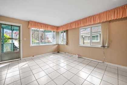 4777 Pender Street, Burnaby, BC, Burnaby — Single Family Residence for sale