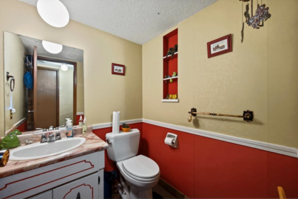 Office / Den Photo of 6474 131 Street, Surrey, BC