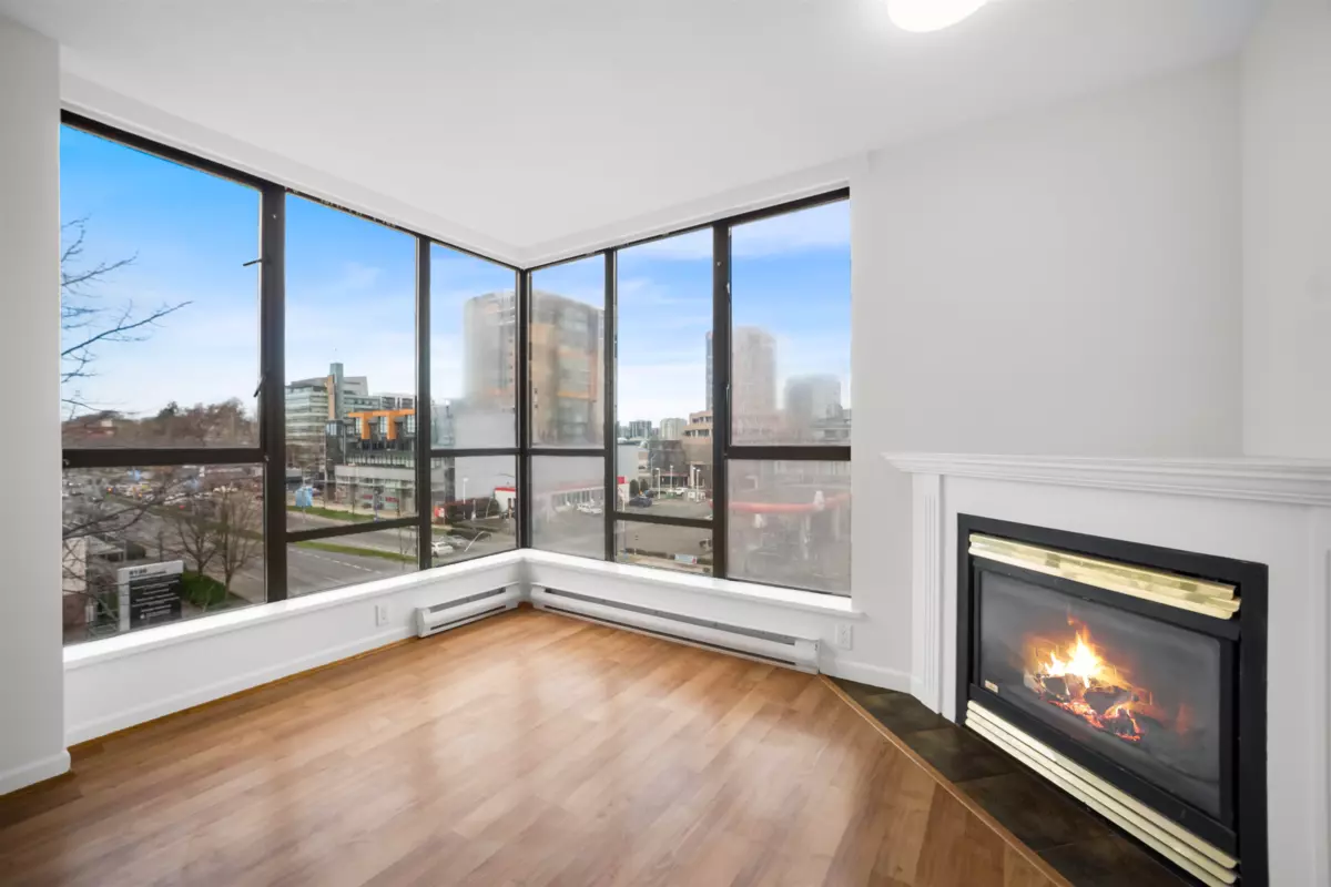 Family Room Photo of 602 8180 Granville Avenue, Richmond, BC