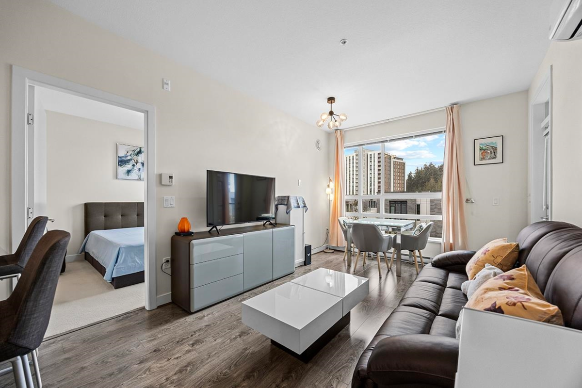 Family Room Photo of 515 3462 Ross Drive, Vancouver, BC