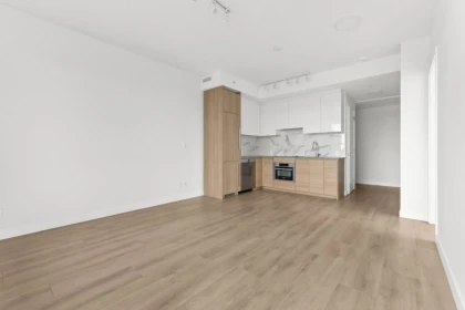 Mudroom Photo of 1012 10626 City Parkway, Surrey, BC