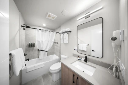 Powder Room Photo of 312A 160 Esplanade Avenue, Harrison Hot Springs, BC