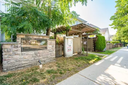 37 7388 Macpherson Avenue, Burnaby, BC, Burnaby — Townhouse for sale