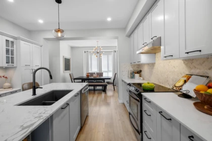 Kitchen Island Photo of 72 2418 Avon Place, Port Coquitlam, BC