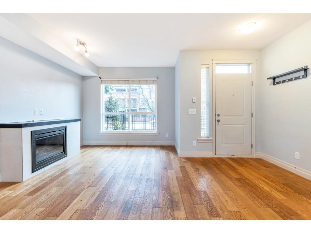 Dining Area Photo of 103 2343 Atkins Avenue, Port Coquitlam, BC