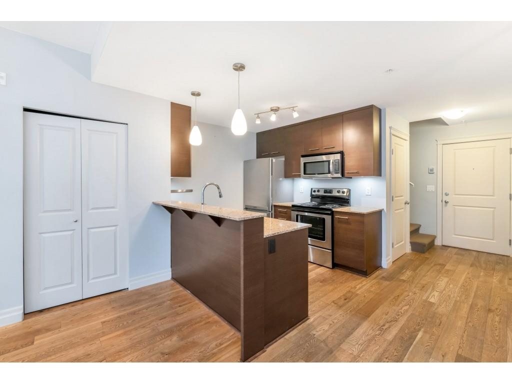 Family Room Photo of 103 2343 Atkins Avenue, Port Coquitlam, BC